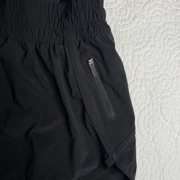 lululemon athletica Women's black trackers  Shorts size 10 - Picture 4 of 8